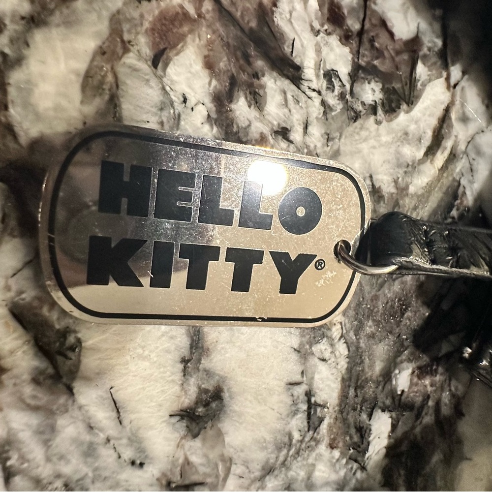 Hello Kitty book bag - Picture 3 of 3